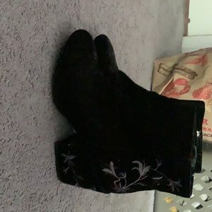 Velvet booties